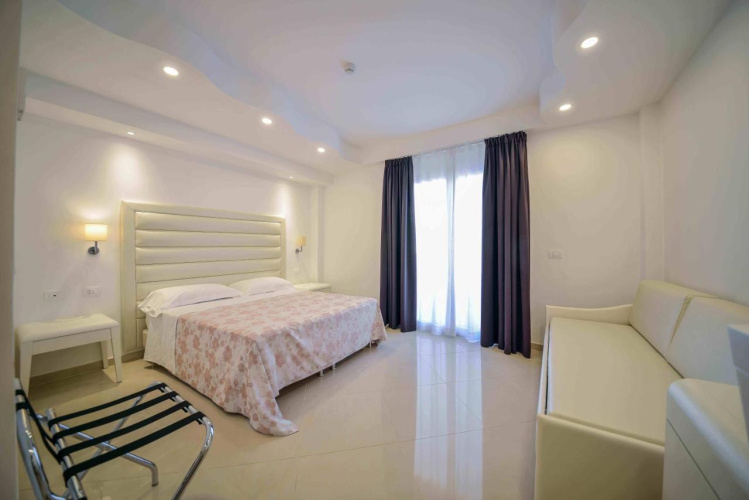 Hotel Corona