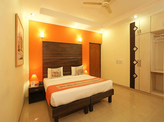 OYO Flagship 477 HUDA City Centre