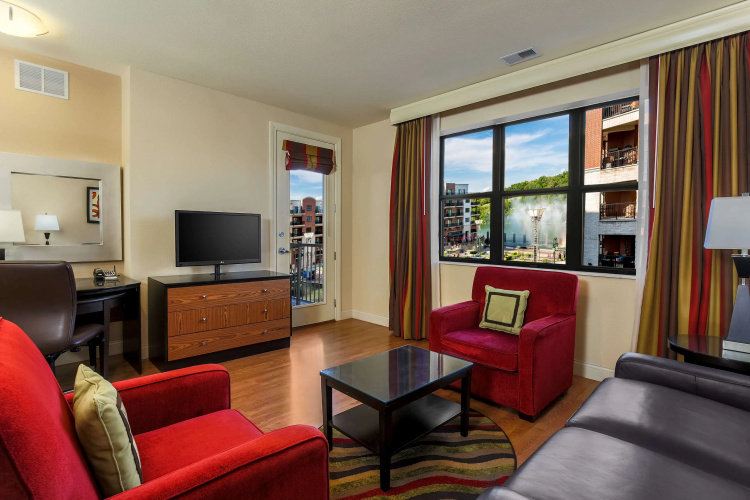 Hilton Promenade at Branson Landing