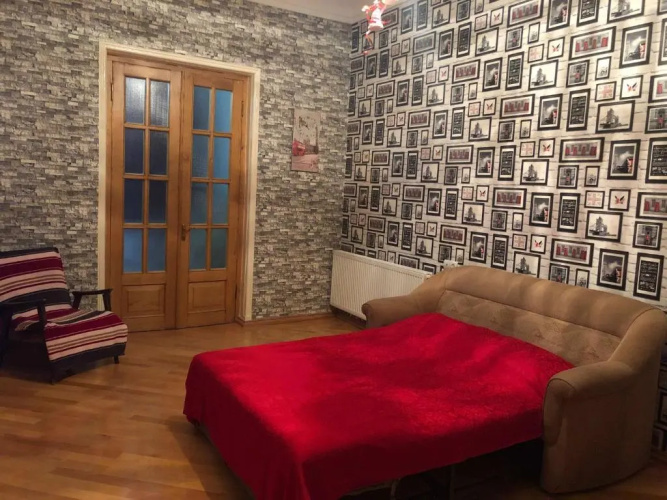 147 Davit Aghmashenebeli Avenue