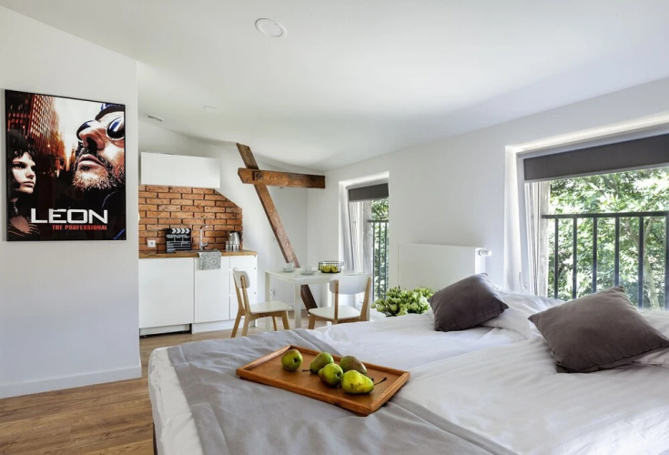 Cinema Hostel & Apartments