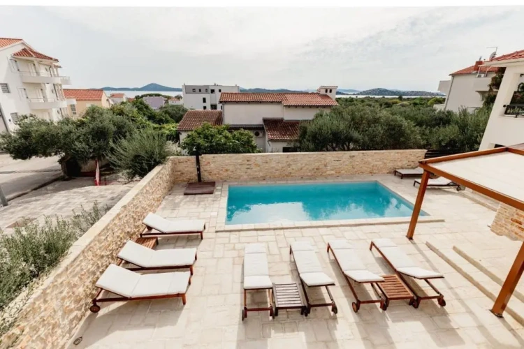 1 Bedroom Double Apartment
