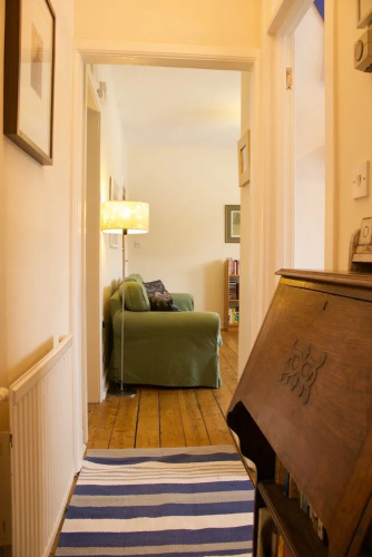 1 Bedroom Private Garden Flat