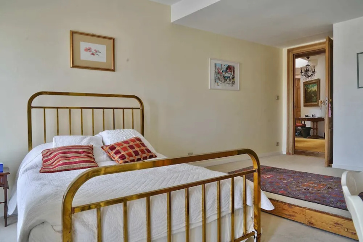 Splendid 160m2 Apartment With Terrace