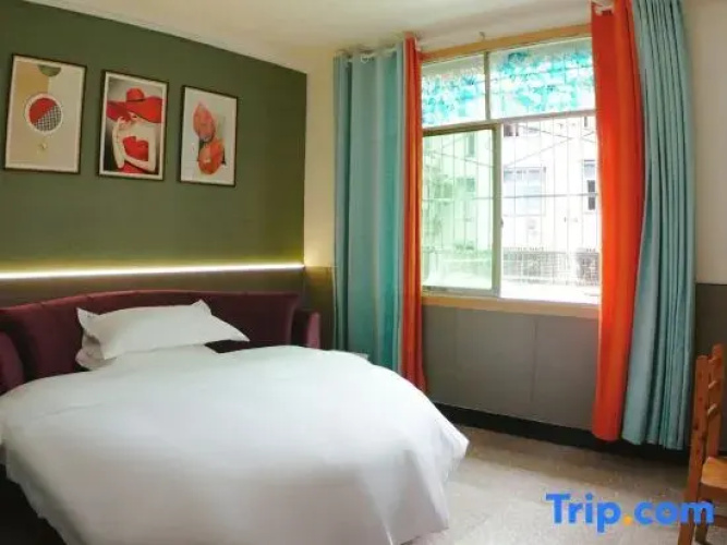 Huajian Homestay