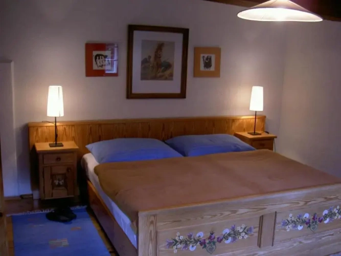 3 Bedrooms Cottage