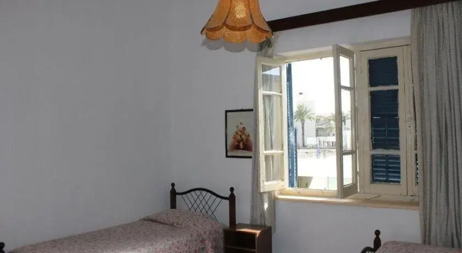 TRIANON Hostel - Central Paphos Old Town