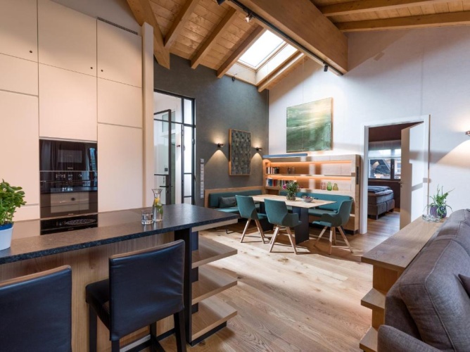 2 Bedrooms Apartment