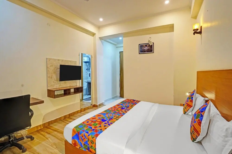 Fabhotel The Viraaj