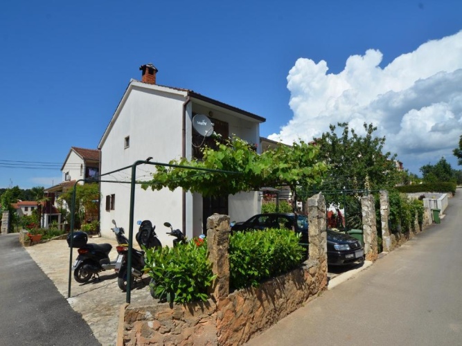 3 Bedrooms Apartment with balcony