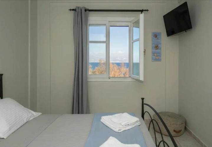 2 Bedrooms Cottage