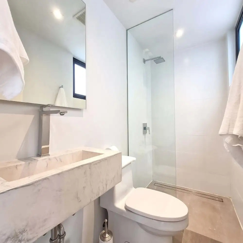 w Charming 2BR With Rooftop Pool Casco Antiguo