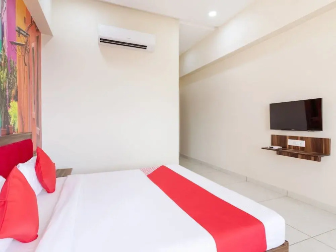 Shiv Palace by OYO Rooms