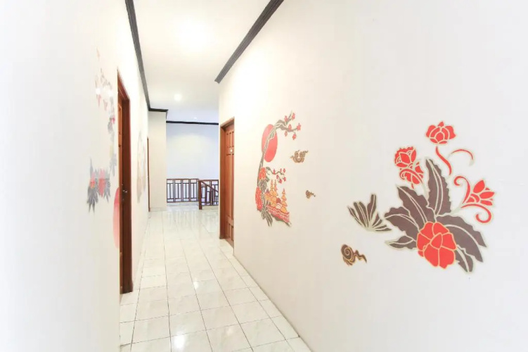 Santo Guest House