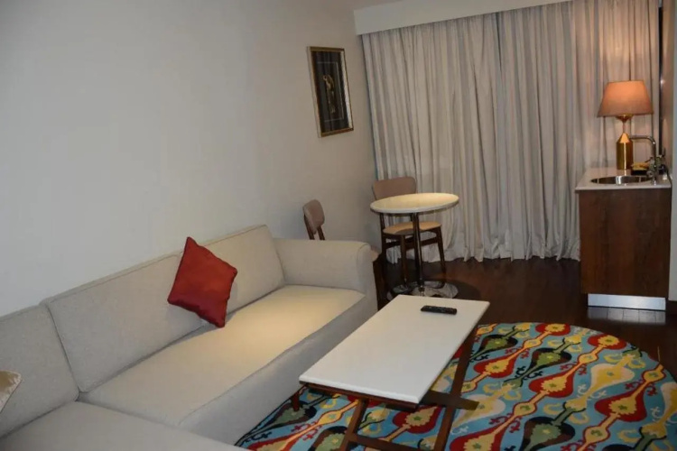 Grand Palm Hotel