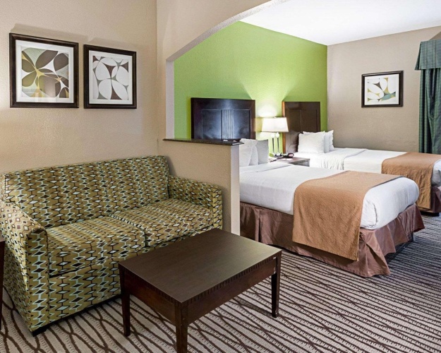 Standard Quadruple room