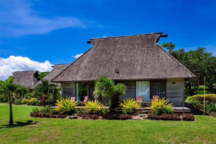 Deluxe Bungalow beachfront