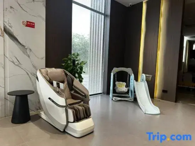 Yafeng Blue Hotel