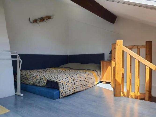 Beau duplex lumineux avec aperçu mer