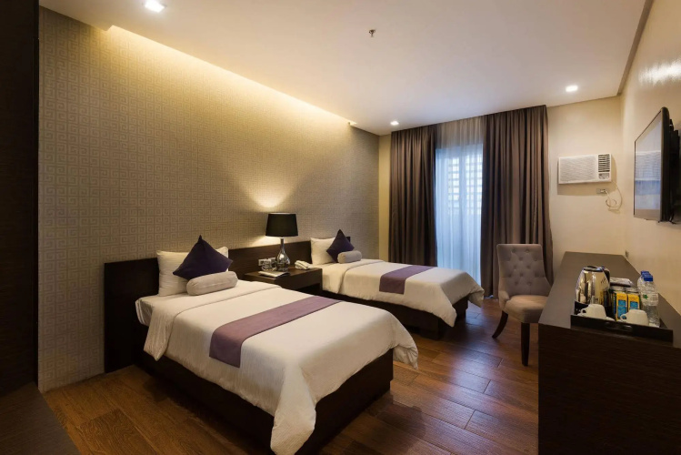 Lenox Hotel