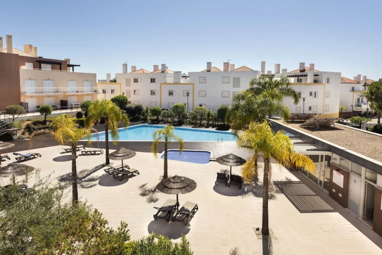 CG 12D - Cabanas Gardens