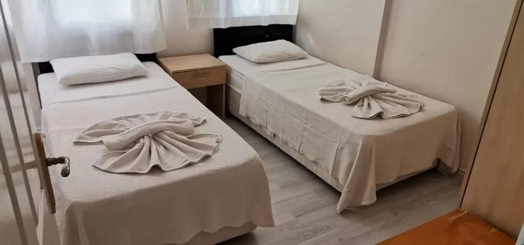 2 Bedrooms Apartment
