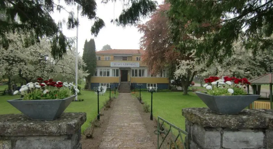 Hagaborg Bed & Breakfast And Hostel