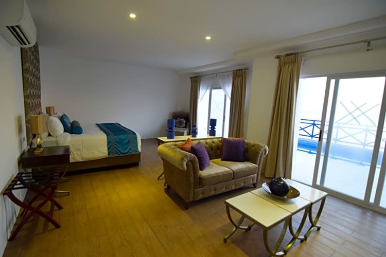 Executive Suite