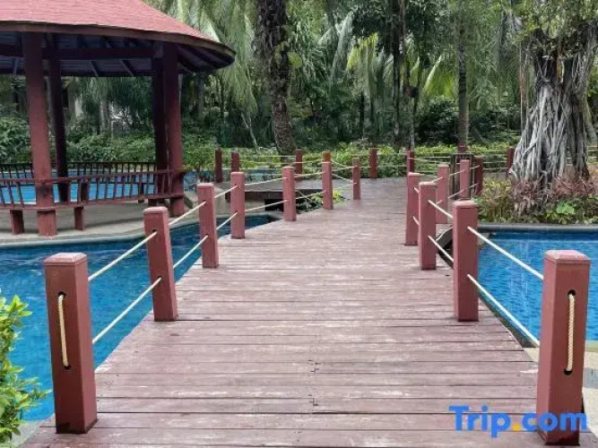 Hilili Oceanfront Haven