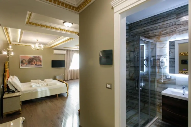 Superior Suite