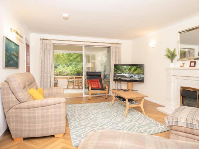 3 Bedrooms Cottage