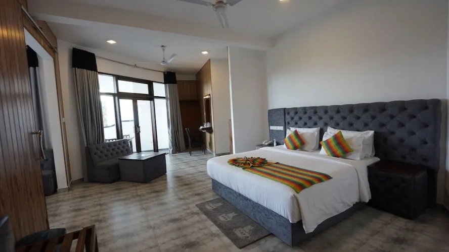 Deluxe room with balcony and with ocean view