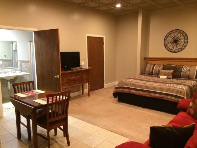 Heritage Inn