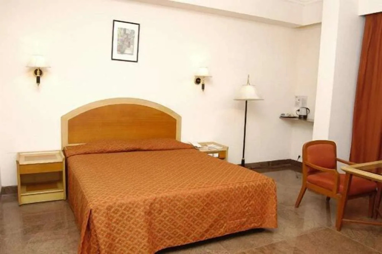 Kamat Lingapur Hotel