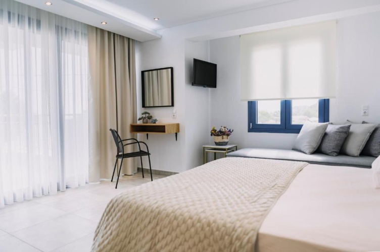 Deluxe Triple room with sea view
