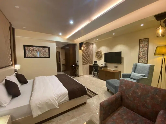 Suite with balcony
