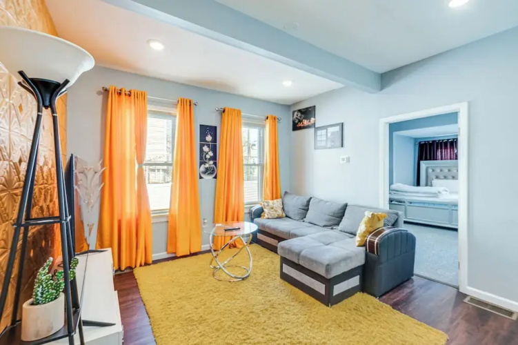 Updated Linden Home: Visit NYC & Newark!