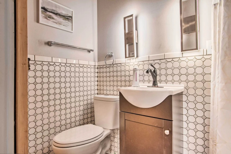 Updated Helena Condo - Walk to Downtown Spots