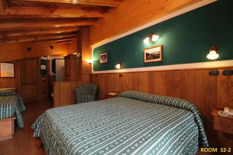Superior Triple room