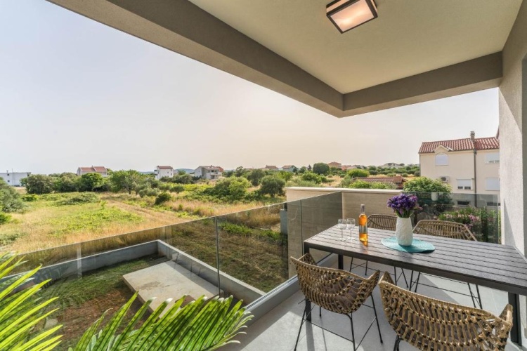 2 Bedrooms Luxury Apartment