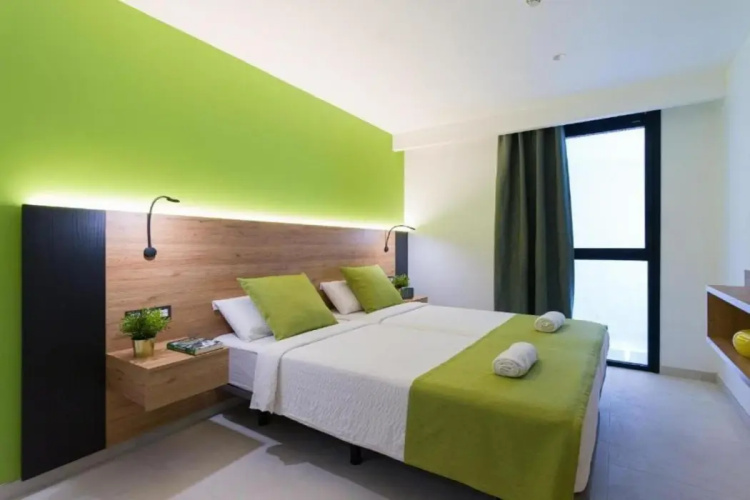 Hotel MG Poniente