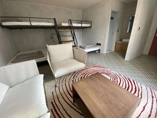 Shui Hostel