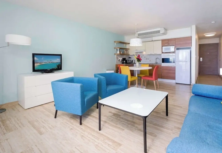 1 Bedroom Suite