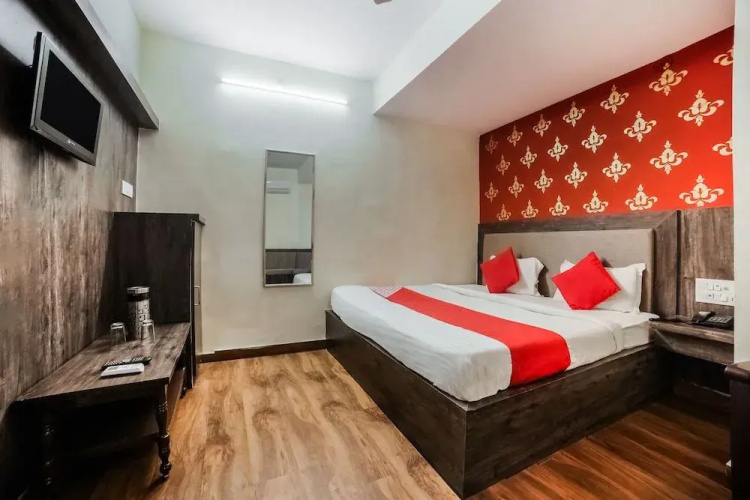 Treebo Trip Vaishali by OYO Rooms