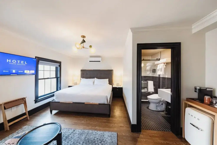 Hotel State College