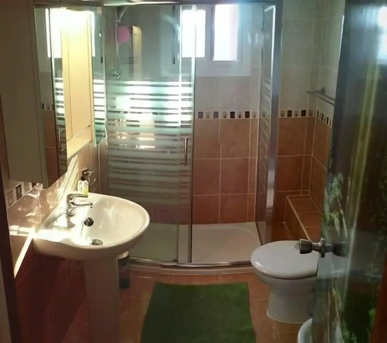 2 Bedrooms Cottage