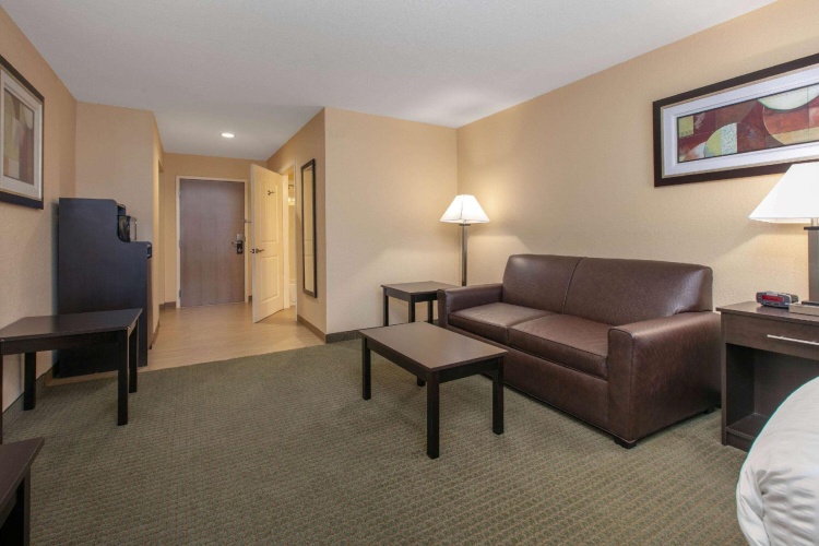 Double Suite