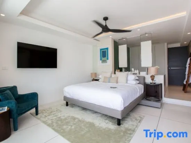 4 Bedrooms Villa