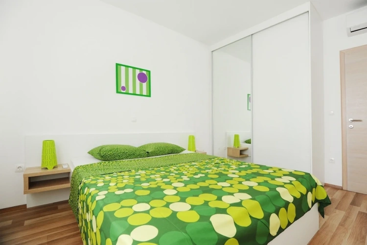 2 Bedrooms Comfort Apartment with balcony and with partial sea view
