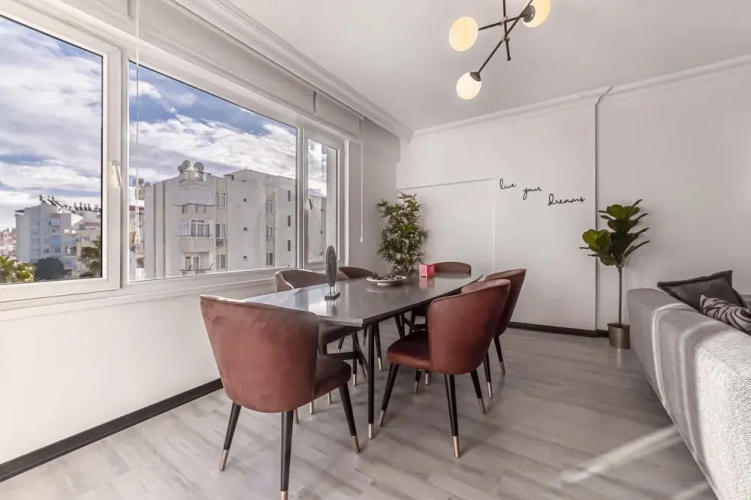 Melissa's Suites